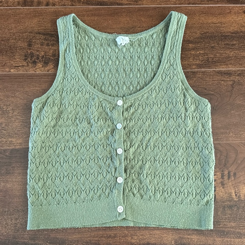 Aritzia/ Green sleeveless knit tank (thin)